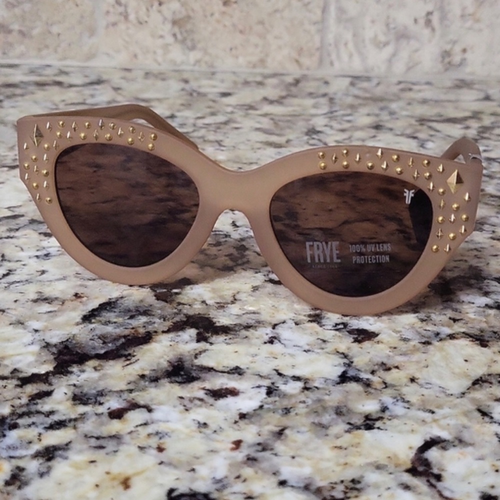 NWT FRYE Matte Light Brown Studded Sunglasses 100% UV Protection Rocker Girl